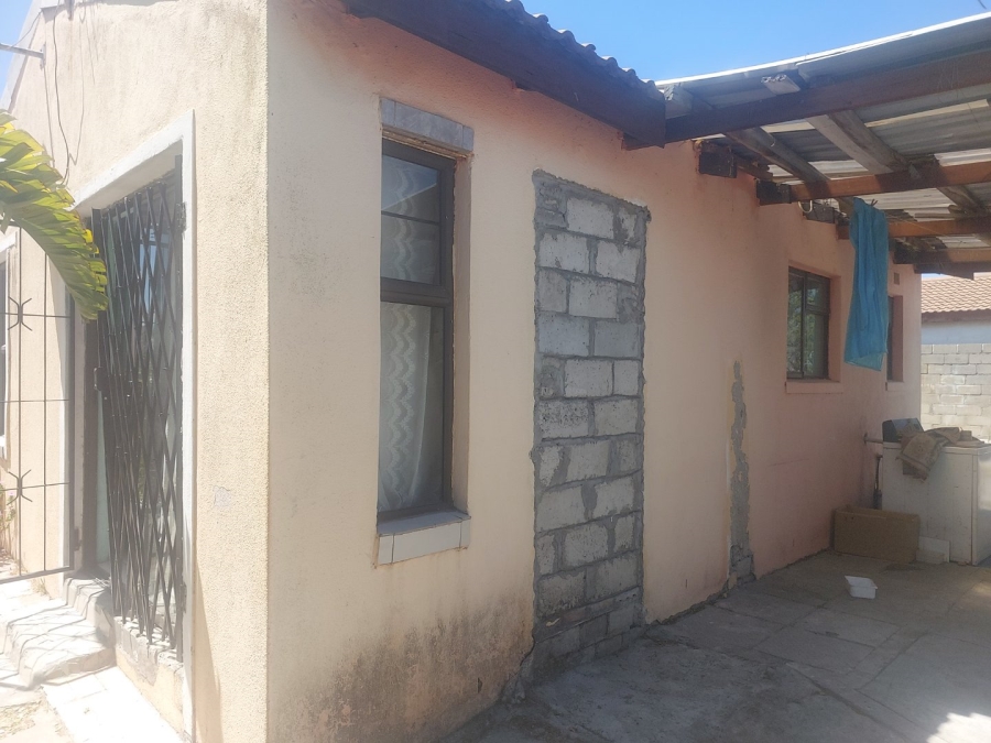 3 Bedroom Property for Sale in Roosendal Western Cape